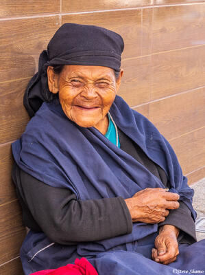 Otavalo Street Lady