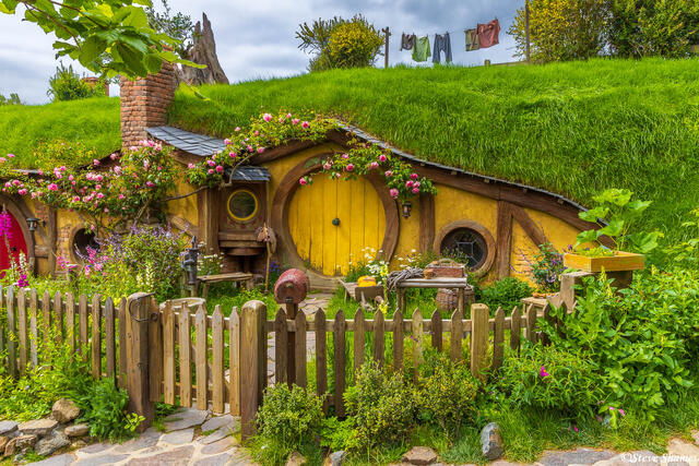 Hobbiton House print