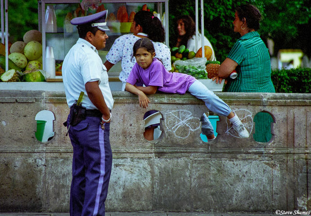 Morelia Policeman print