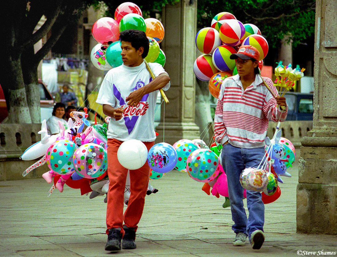 Balloon guys at a Morelia town square.