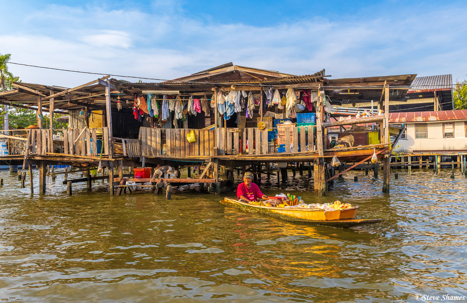 Bangkok river living, along the chao phraya river.