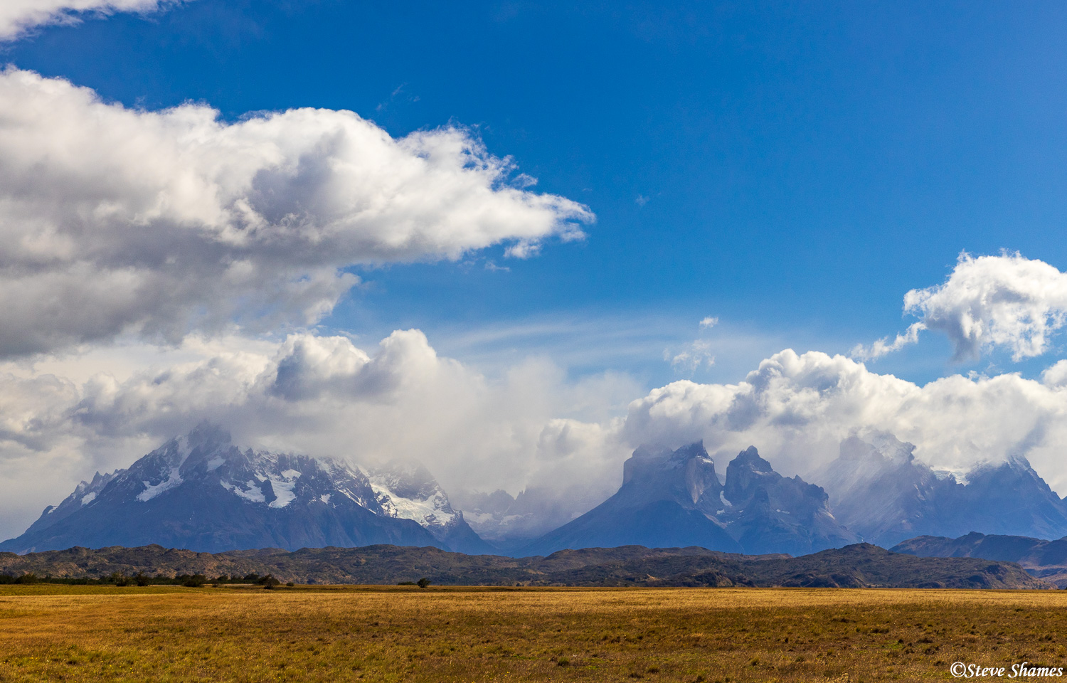 And here is Los Cuernos, under a great Patagonia sky.