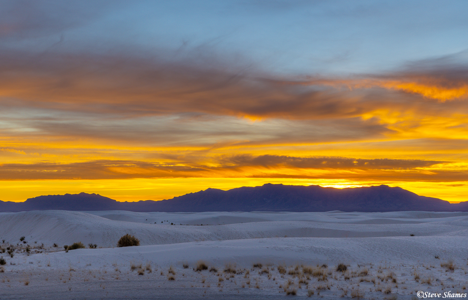 A great New Mexico sunset at White Sands National Monument.