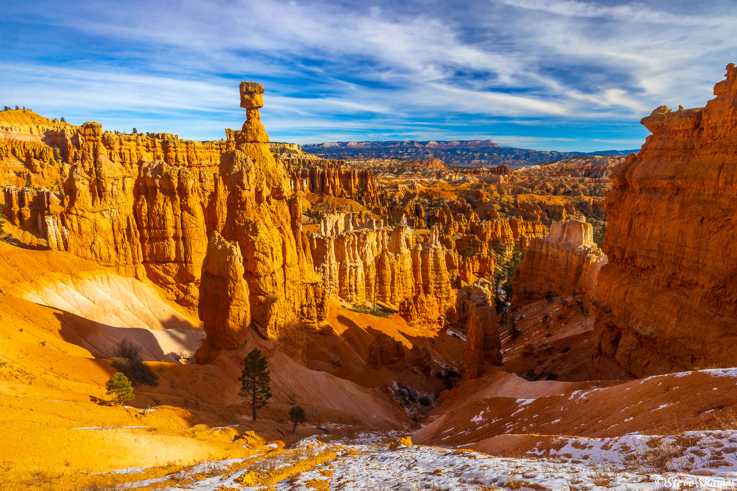 A great view of the hoodoos of Bryce Canyon National Park, with Thor's Hammer rising over the crowd.